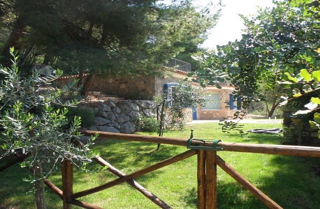I Carrubi, detached house with sea view