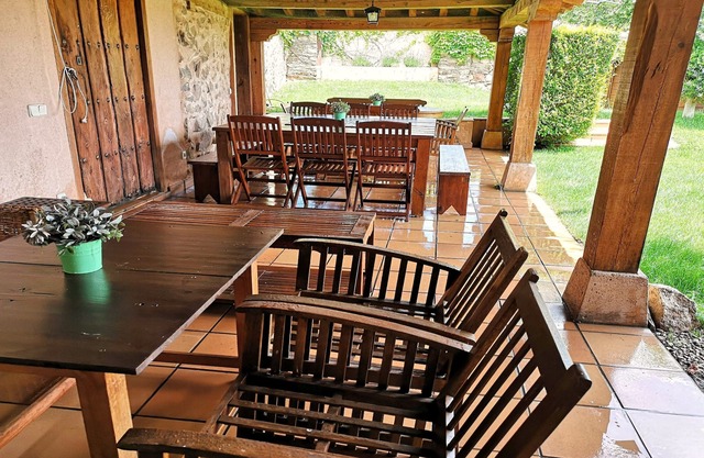 INTEGRO RENTAL 30 PAX BBQ and SWIMMING POOL Last weekend August with discount