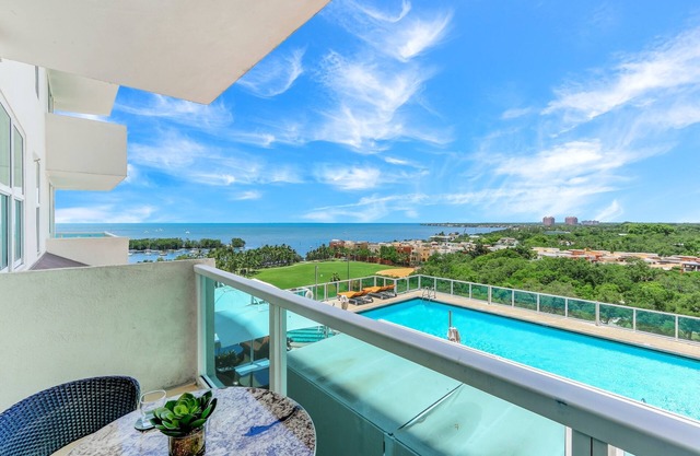 iCoconutGrove Vacation Rentals