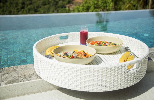 ICON Luxury Private Villa, located at Chaweng-Noi and has everything to offernnn