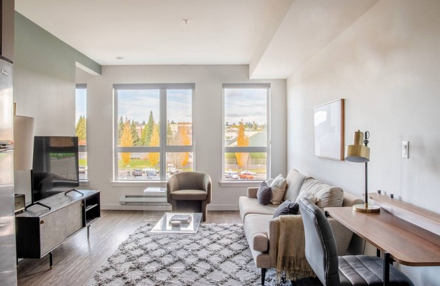 Ideal Ballard 1BR w/Lounge, nr Restaurants & Bars, by Blueground