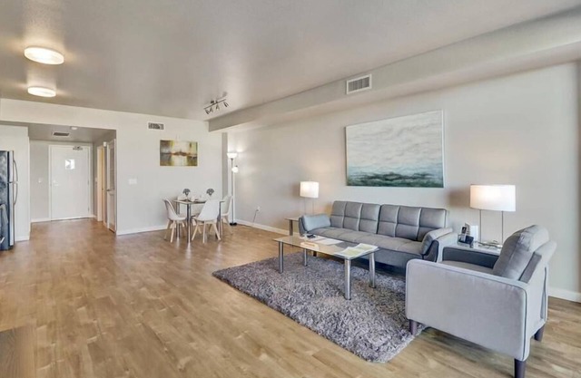 Ideal Family Getaway | 2BR w. Outdoor Grill & nr Shops