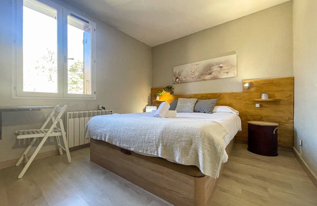 Ideal flat for couples in Enveitg