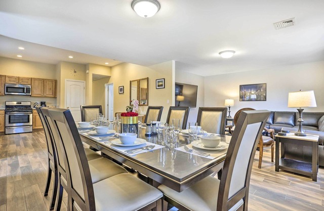 Ideally Located Glen Cove Apartment!