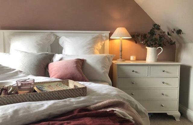 Idyllic cosy cottage close to Oxford and Le Manoir