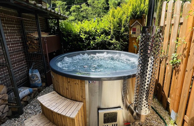 Idyllic cottage in the nature with whirlpool