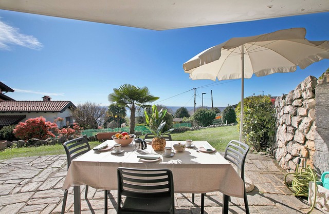 Il Poggio Radioso Lake View & Garden, Nebbiuno, Italy