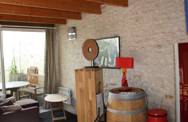 Ile de Ré- Bois Plage- Beautiful chai with character in the center of the village - 3*.