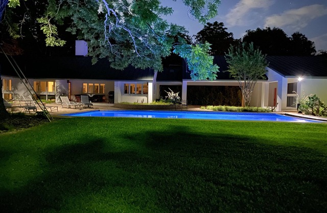 Impeccable Contemporary World Heritage Oasis