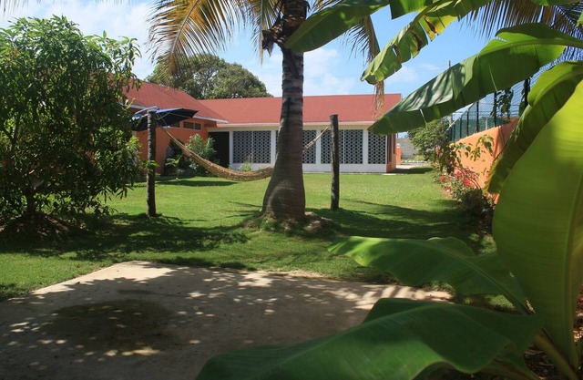 Impeccable, Luxurious, family-friendly and only minutes from Montego Ba