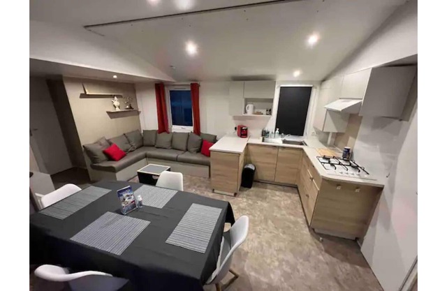 In the heart of nature, a modular residence with all comforts