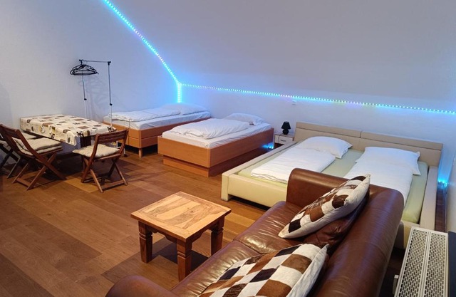 IN VILLA APARTMENT 56 qm Check-in,free parking, WIFI , TV, FULL KITCHEN