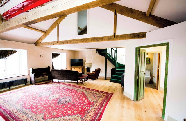 Incredible loft apartment with everything. Full service option.