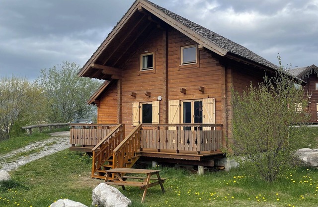Individual chalet with fireplace and swimmingpool - Ski resort La Joue du Loup