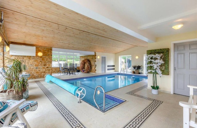 Indoor Pool! Ranch Style! Cotswolds, Soho Farmhouse, Oxford, Stratford, London