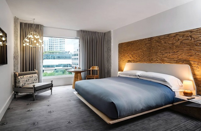Indulge In An Unforgettable Getaway Experience! City View, Pool, Pets Allowed