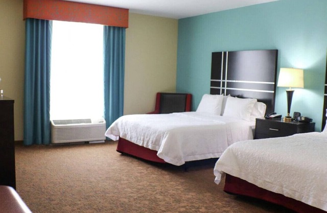 Indulge in Soothing Comfort! Room for Groups!