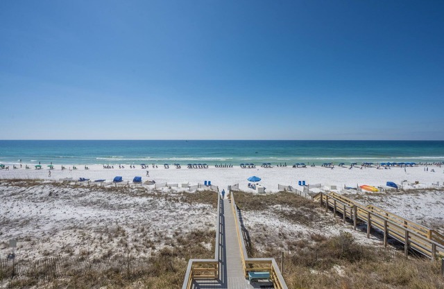 Inn at Crystal Beach 305 | by Salt Water Vacations