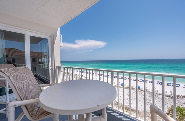Inn at Crystal Beach 510B by Salt Water Vacations