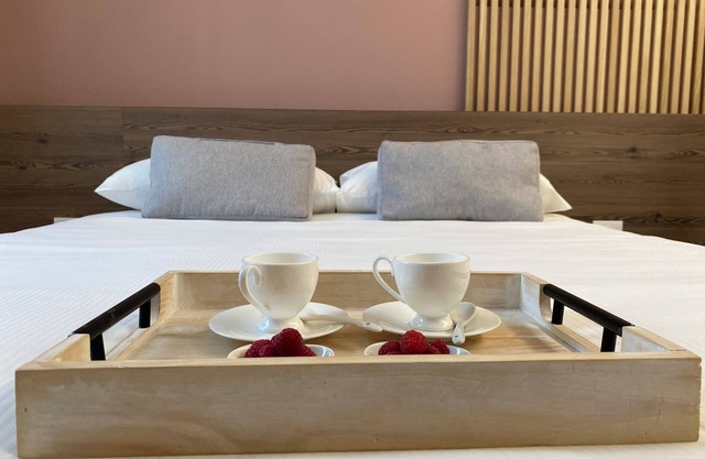 Innesti Rooms & Apartments Green double bedroom with private bathroom