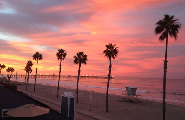 Instant Beach Access - Just Steps Away!