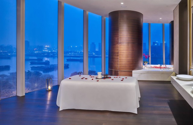 InterContinental Guangzhou Exhibition Center by IHG