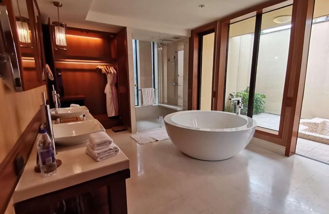 InterContinental Huizhou, an IHG Hotel