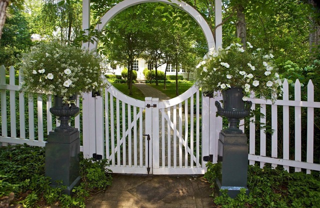 Interior Designer's Enchanting Home with Private Beach 1.5hrs from Brooklyn