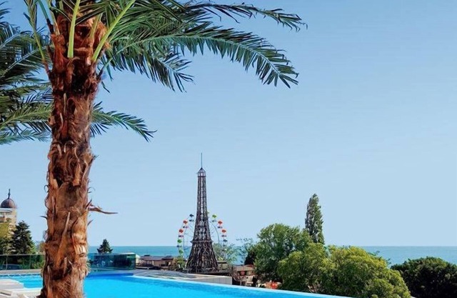 INTERNATIONAL Hotel Casino & Tower Suites