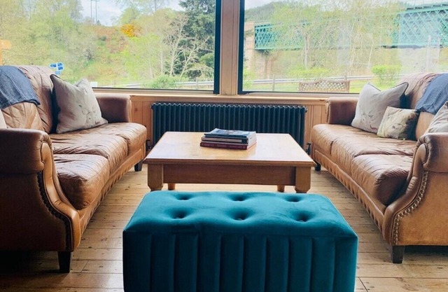 Invershin Hotel Bunkhouse & Bar