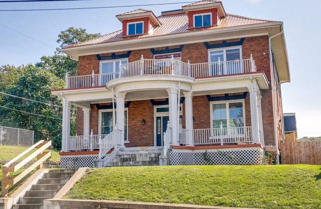 Inviting Connellsville Getaway w/Deck!