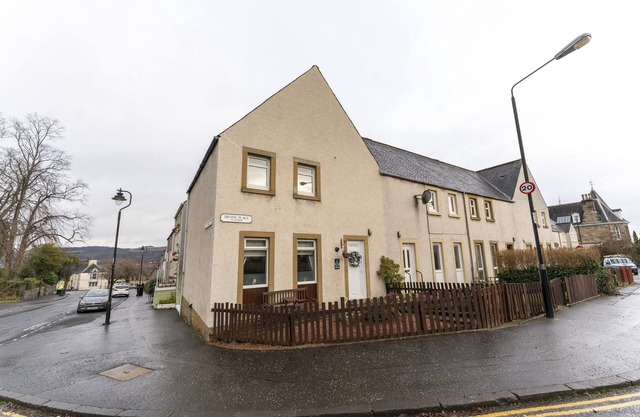 Iona - a terrace that sleeps 4 guests in 2 bedrooms