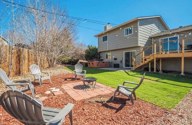 Iron View! Retreat w/Hot Tub & Mountain Views