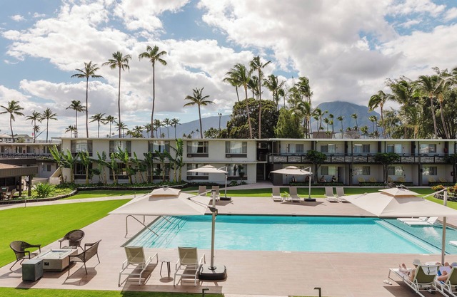 Island Charm: Best Value Stay, Outdoor Pool, Beachfront Location | 3 Units
