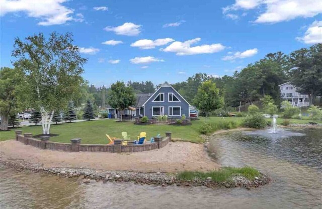 ISLAND COVE on beautiful Sage Lake