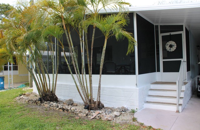 Island Life Inn- Key Largo Oasis- 55+ Community- Escape the Big City Life