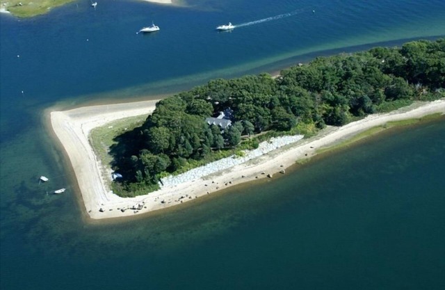 Island Oasis with 1/4 Mile of Private Sandy Ocean Beach