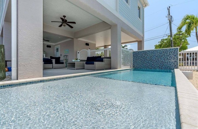 Island Time~ Pool Home Seconds to Open Ocean! 32' Dock
