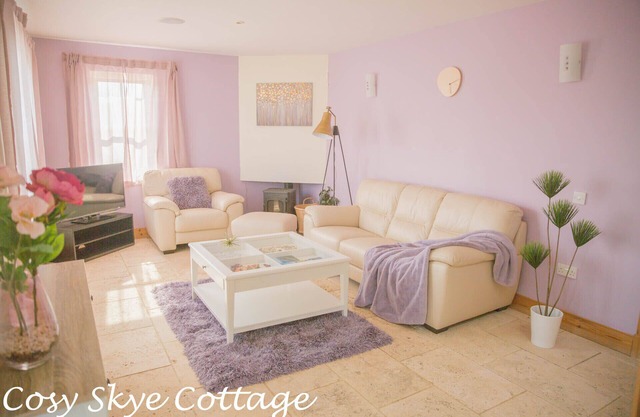 Isle of Skye - 3 bedroom 2 Bath room self-catering Cottage (11 miles to Portree)