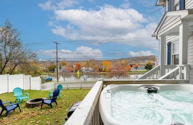 Ithaca 2 Bed 2 Bath · River front in the · River front in the heart of Ithaca!