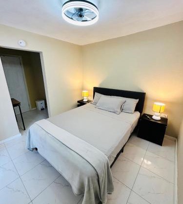 Izzy Room - Ferdie's Place