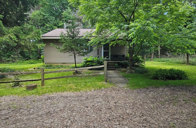 J&D Hand Crafted Cabin