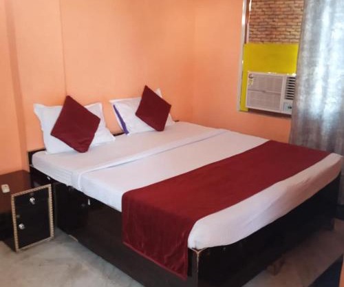 J K Home Stay