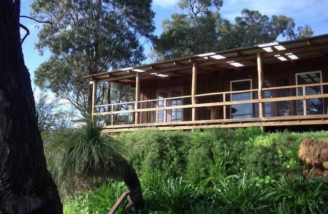 Jacaranda Farm Cottage