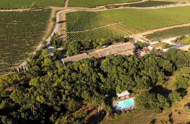 Jacuzzi, sauna and healthy food in a former sheepfold