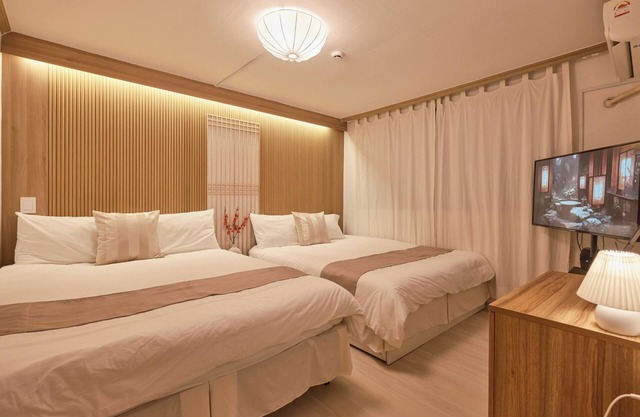 [Jamsil & Seokchon Lake] Elegant & Comfortable 2-BR Retreat near Lotte World