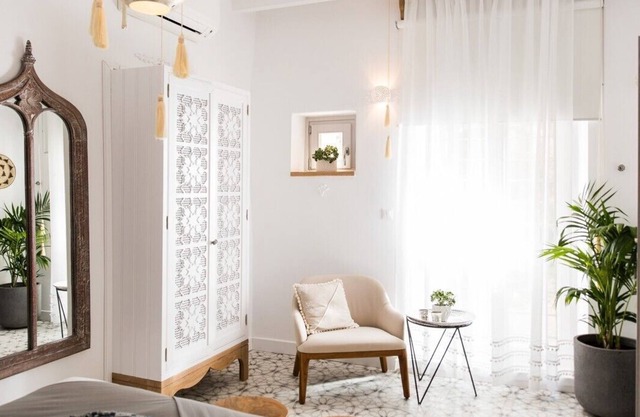 Jasmine - A Renovated Stone Building House
