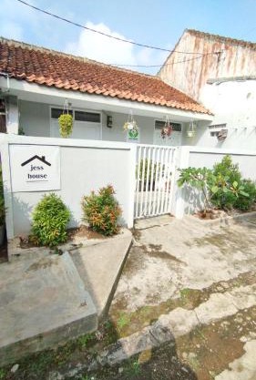 Jess House by Slamet