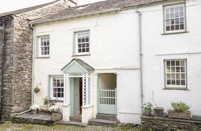 JESSAMINE COTTAGE, family friendly, with a garden in Hawkshead