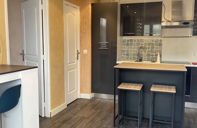 JO apartment near Paris and Orly